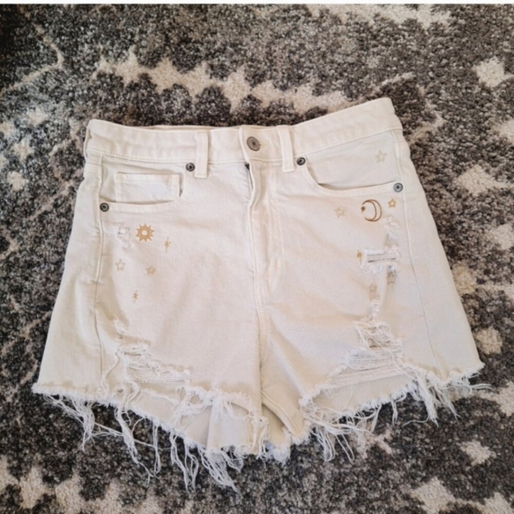 /American Eagle Highest Rise Mom Distressed Shorts Sz 4